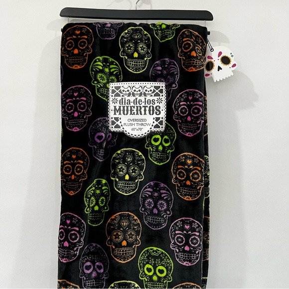 Dia De Los Muertos Oversized Plush Throw Blanket 60"X70" Black Multicolor Skull - Picture 4 of 11